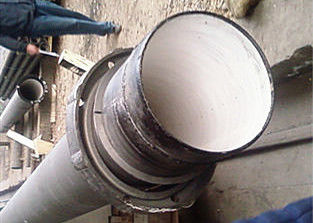 Wasserlinien-duktiles Eisen-Zement-Leitungsrohr, das gemeinsame Art Rohr abbaut fournisseur